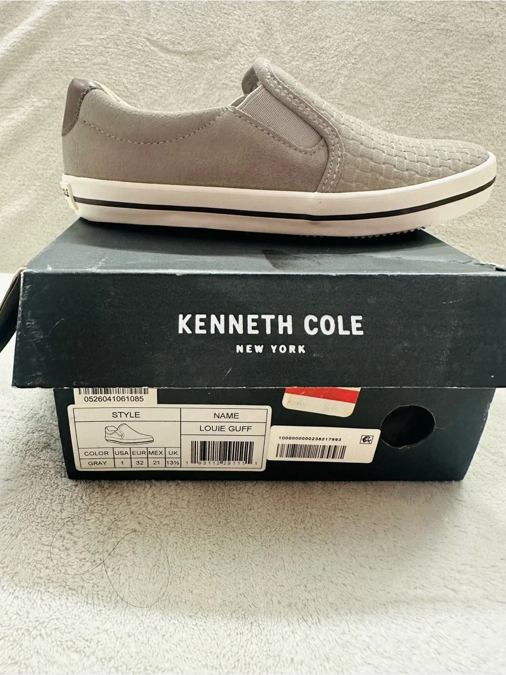 Kenneth Cole New York Boys Shoes Sneakers Size USA 1 (UK 13.5) Grey Excellent Co